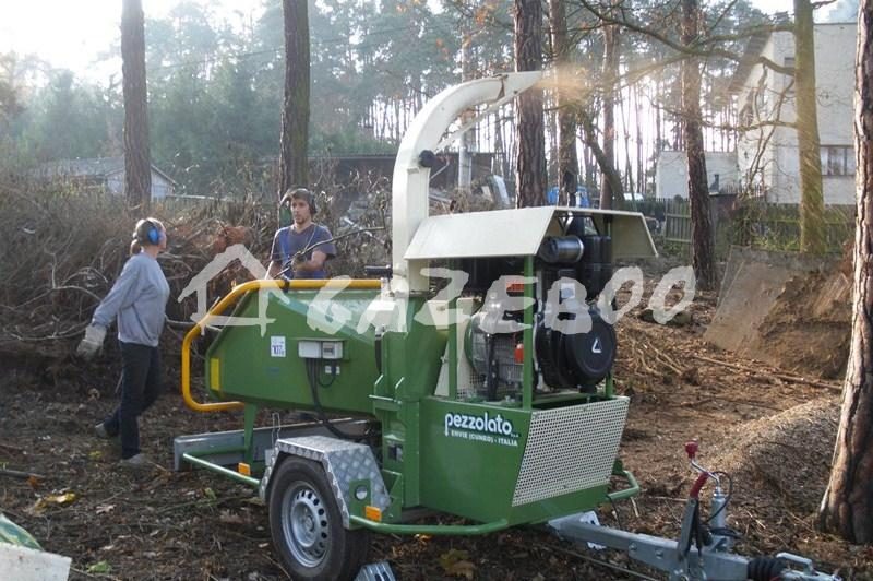 Štěpkovač Pezzolato při práci v lese
